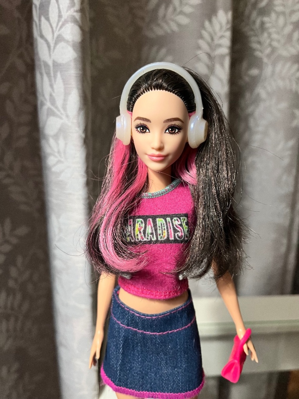 Barbie 2023 Fashionistas #215 Barbie Doll